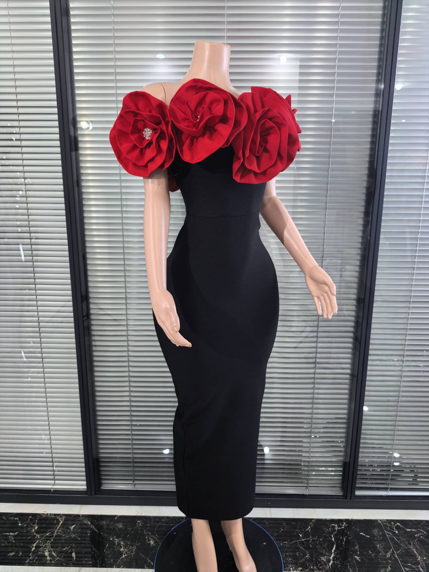Red White Women Sexy Strapless - đánh giá và giá Women'S Red Formal Wear