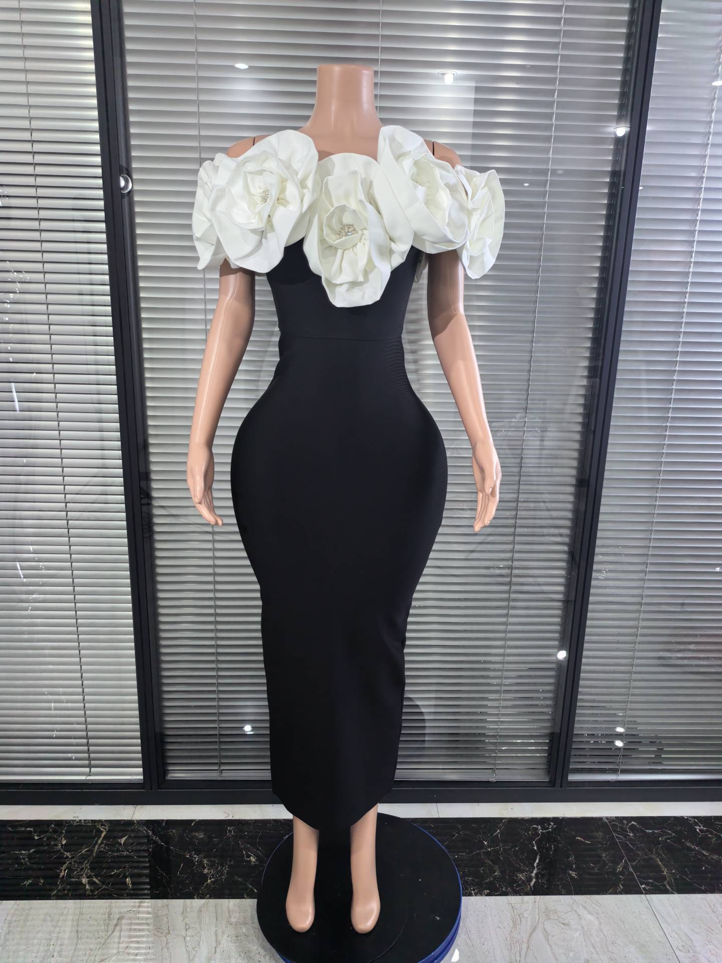 Red White Women Sexy Strapless - đánh giá và giá Women'S Red Formal Wear