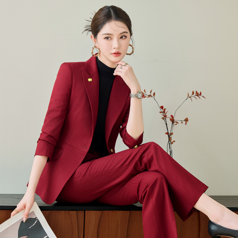 Red Suit Set for Women, Autumn - đánh giá và giá Women'S Red Formal Wear